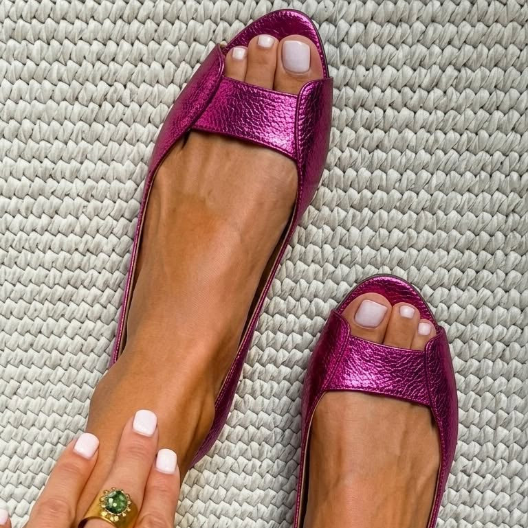 Fionnuala - Chic Comfort Gold Sandals | Elina Dublin