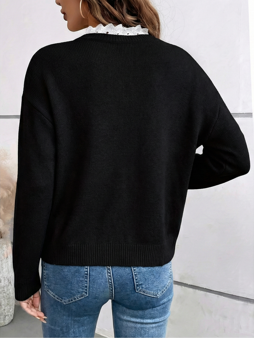 Céline | Chic Knit Sweater with Elegant Lace Collar | Elina Dublin