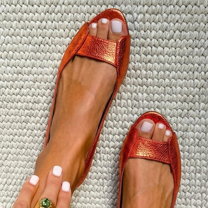 Fionnuala - Chic Comfort Gold Sandals | Elina Dublin