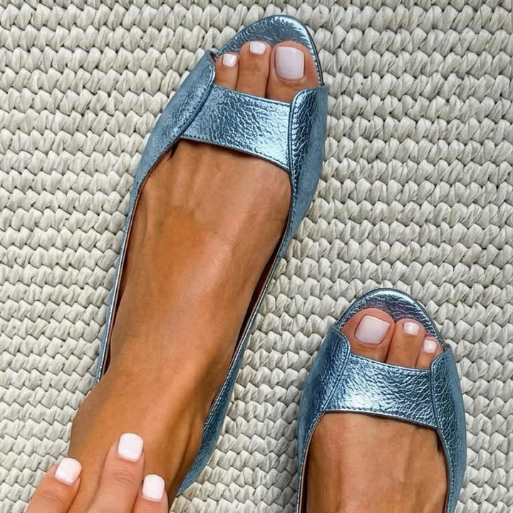 Fionnuala - Chic Comfort Gold Sandals | Elina Dublin
