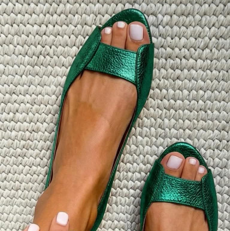Fionnuala - Chic Comfort Gold Sandals | Elina Dublin