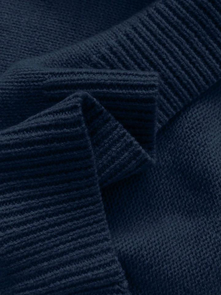 Céline | Chic Knit Sweater with Elegant Lace Collar | Elina Dublin