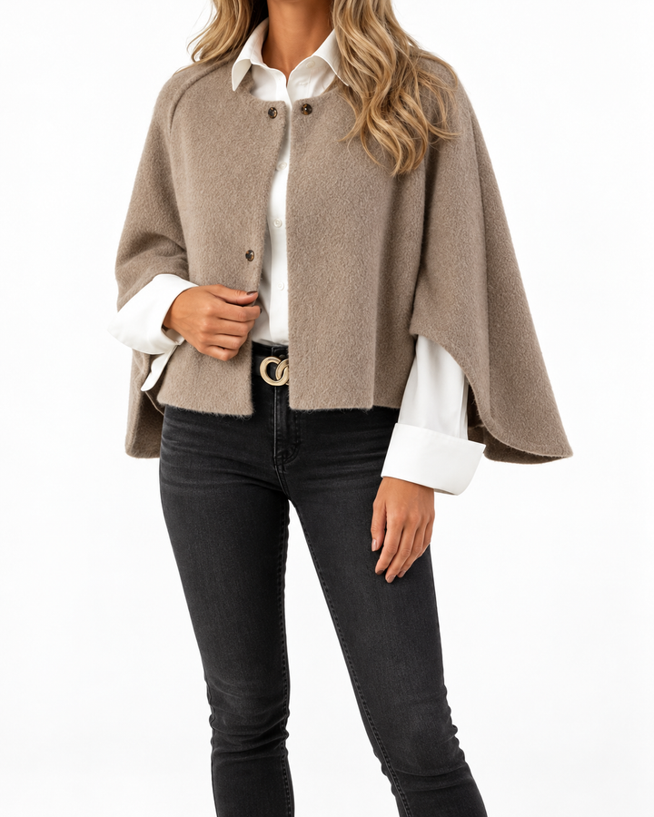 Florine™ – Soft Elegance in a Short Style — Elina Dublin studio photograph