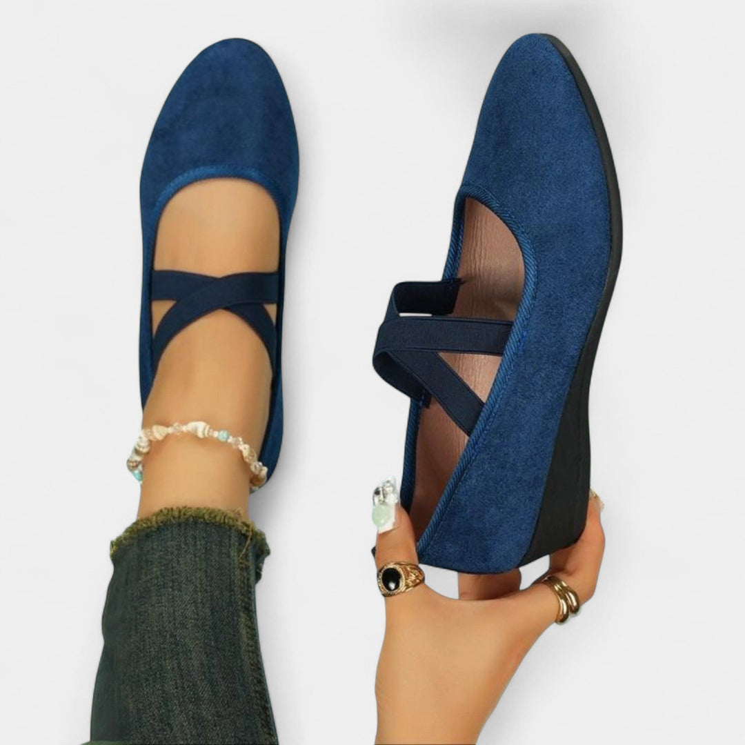 Fionnuala | Trainers — Elina Dublin
