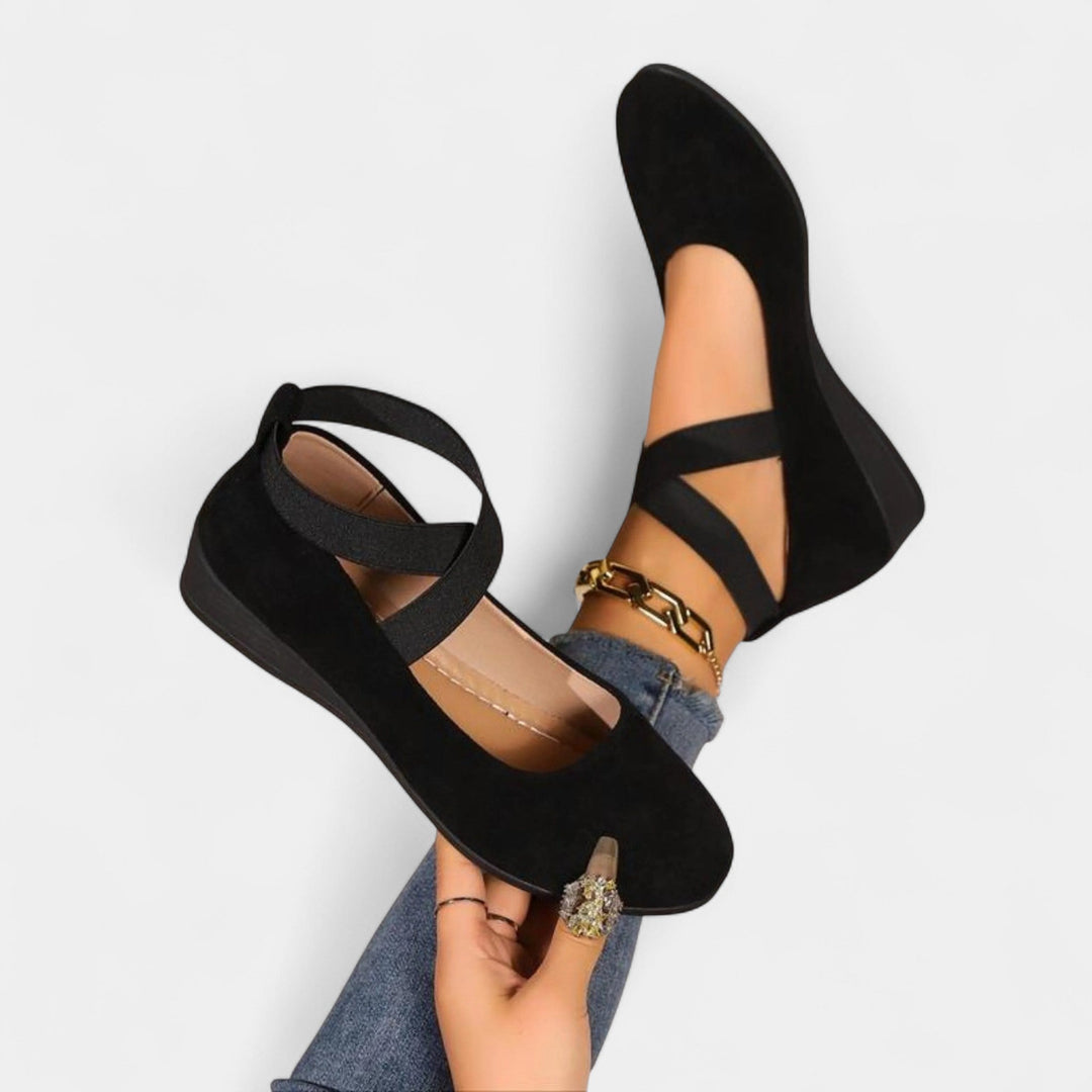 Fionnuala | Trainers — Elina Dublin