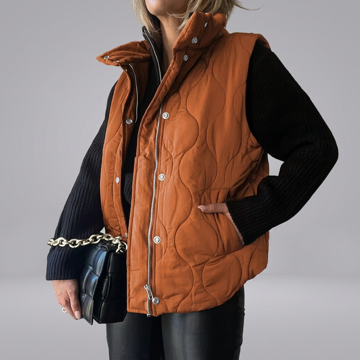 DARCY™ - Chic Lightweight Button-Up Puffer Vest | Elina Dublin