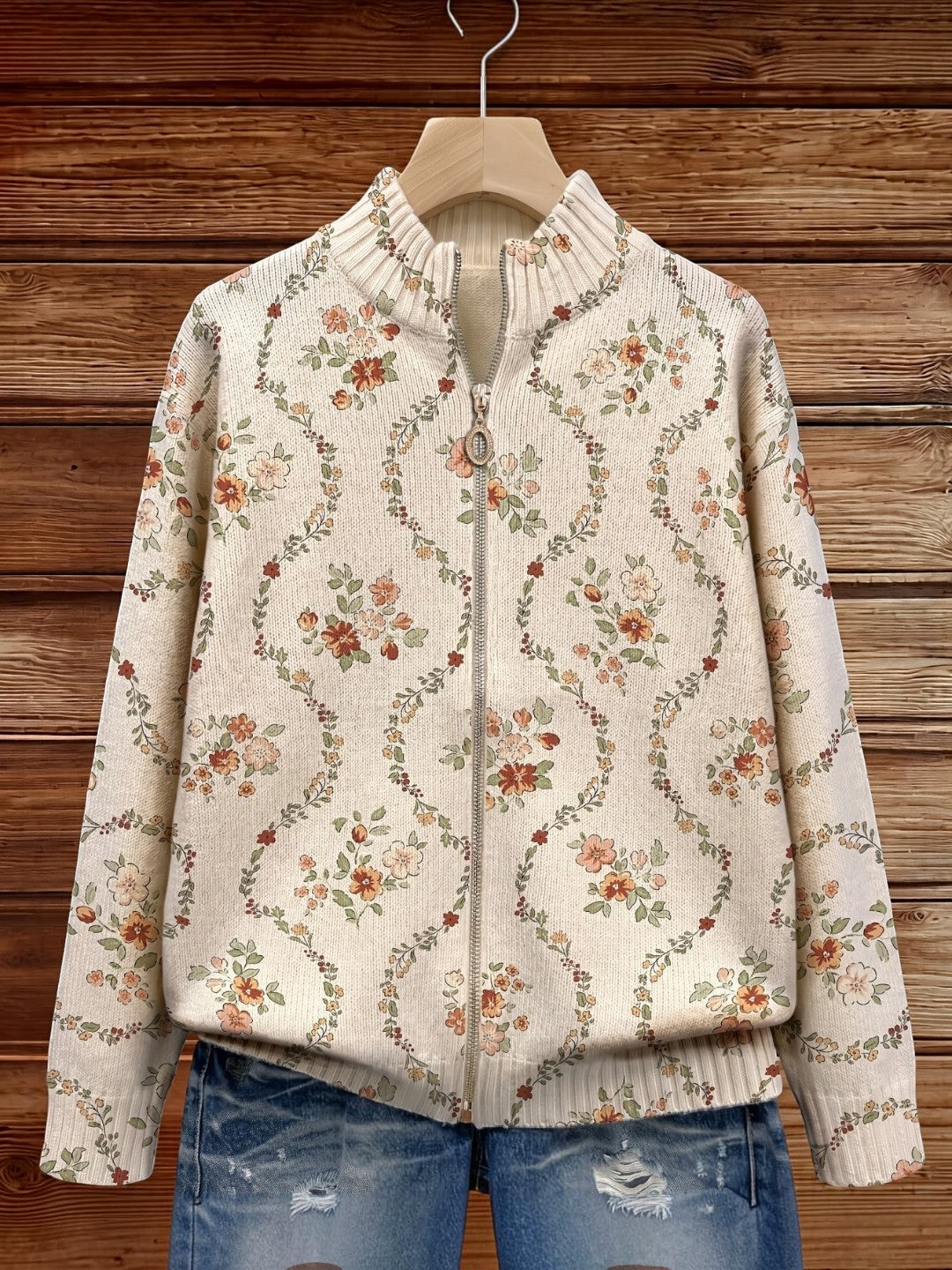 Soledad | Knitted Cardigan with Delicate Floral Vines | Elina Dublin